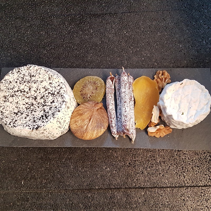 N'hésitez pas à me contacter pour créer votre plateau de fromage N'hésitez pas à me contacter pour créer votre plateau de fromage